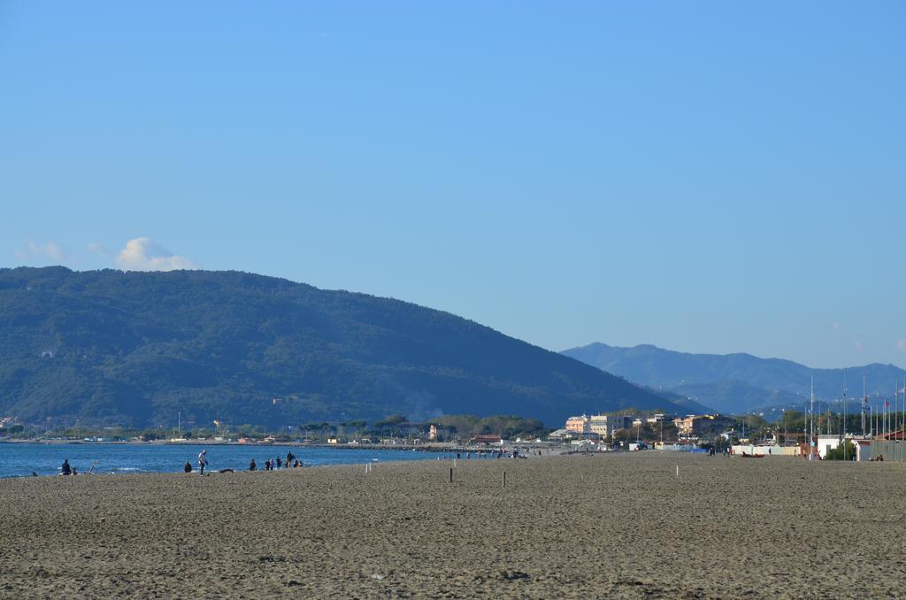 Villa Casa Lia Marina Di Carrara Esterno foto
