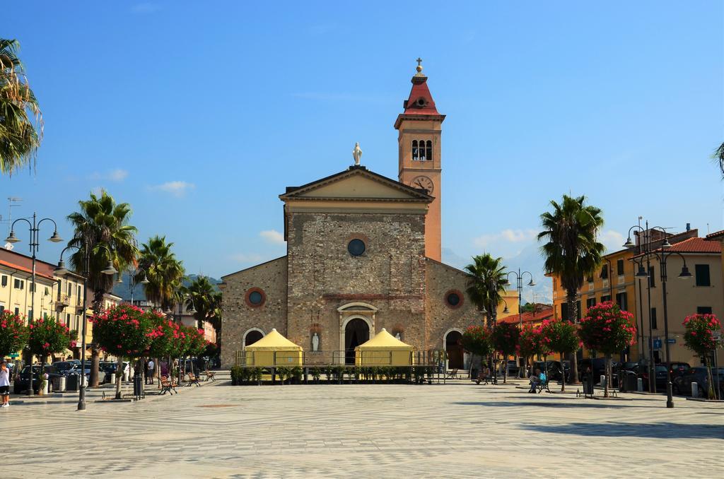 Villa Casa Lia Marina Di Carrara Esterno foto